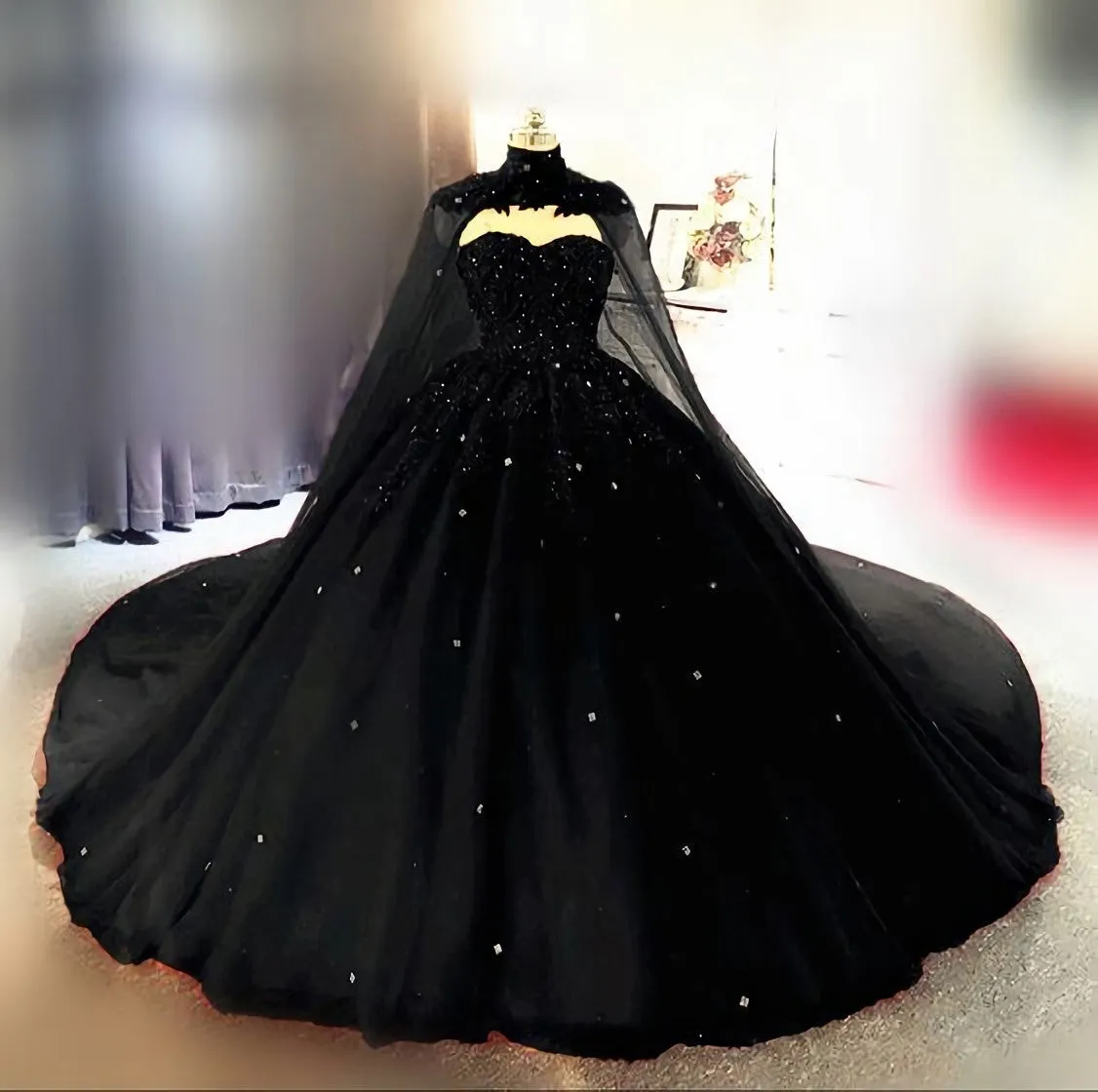 Vintage Gothic Style Black Quinceanera Dresses Ball Gown With Cape Prom Dresses